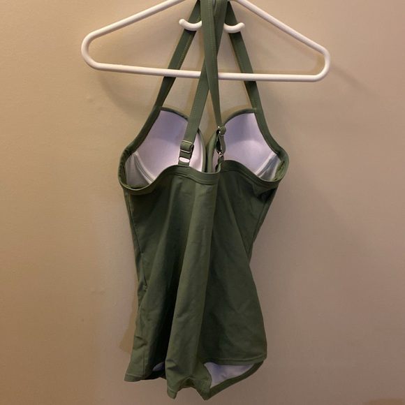 Retro bathing suit. - Picture 2 of 2